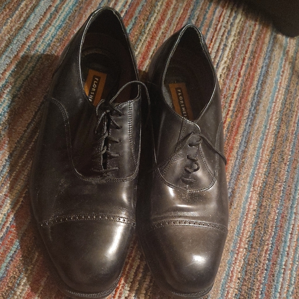 Florsheim Men's Tux Cap Toe Oxford Black Patent Size 10.5